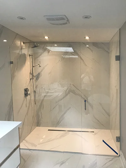 in line shower glass toronto 1
